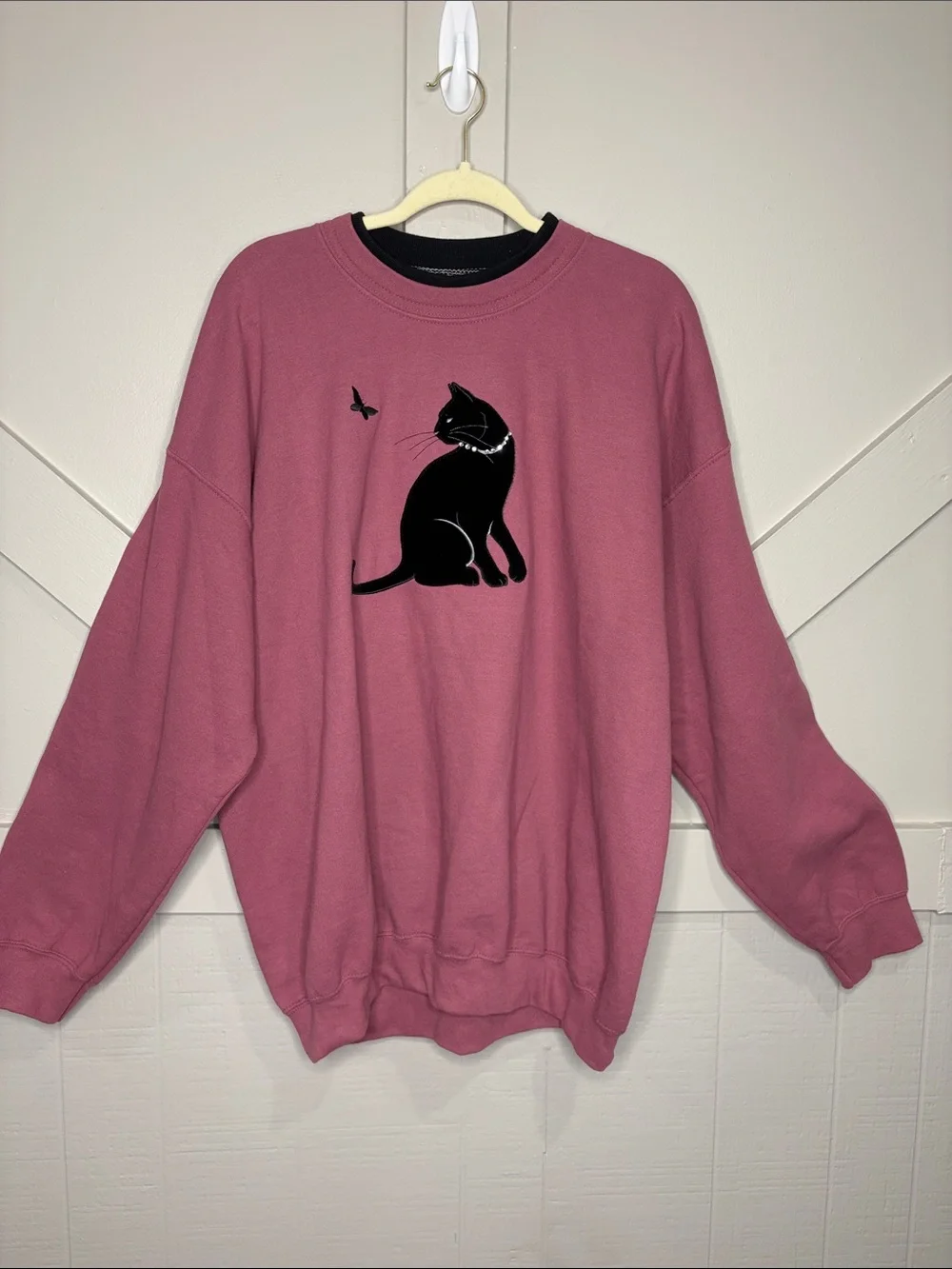 VTG 90s Top Stitch by Morning Sun Black Cat Velvet Pearl Collar Sweatshirt Pink